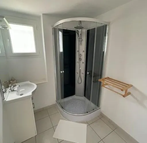 Anduze, Un Sejour Dans Les Cevennes بيت للعطل
